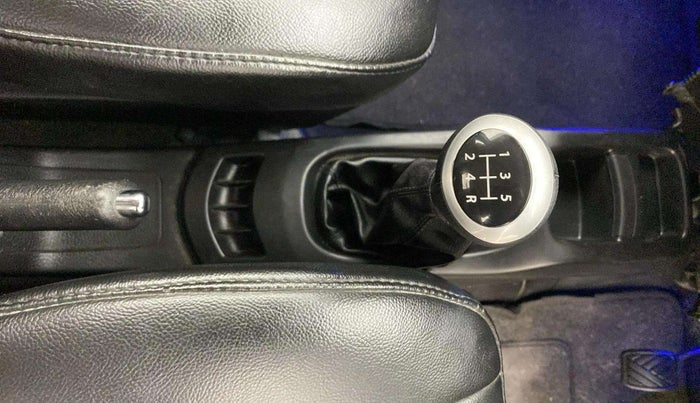 2015 Maruti Wagon R 1.0 VXI, Petrol, Manual, 75,528 km, Gear Lever