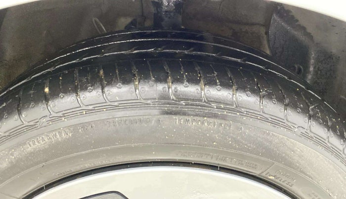 2023 Hyundai GRAND I10 NIOS SPORTZ 1.2 KAPPA VTVT CNG, CNG, Manual, 36,790 km, Right Front Tyre Tread