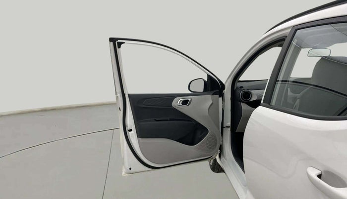 2023 Hyundai GRAND I10 NIOS SPORTZ 1.2 KAPPA VTVT CNG, CNG, Manual, 36,790 km, LHS Front Door