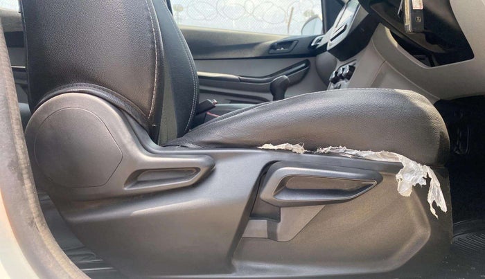 2021 Tata Tiago XZ PETROL, Petrol, Manual, 39,407 km, Driver Side Adjustment Panel
