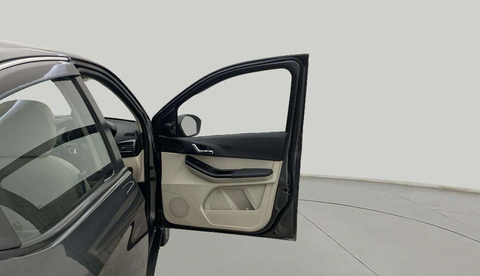 2023 Tata Tiago XZ PLUS CNG, CNG, Manual, 35,685 km, RHS Front Door