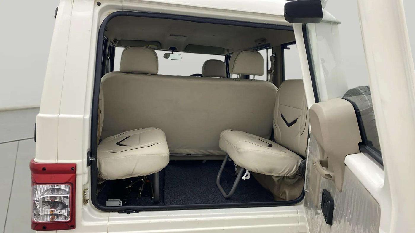 2024 Mahindra Bolero B6 (O), Diesel, Manual, 19,385 km, Boot Inside
