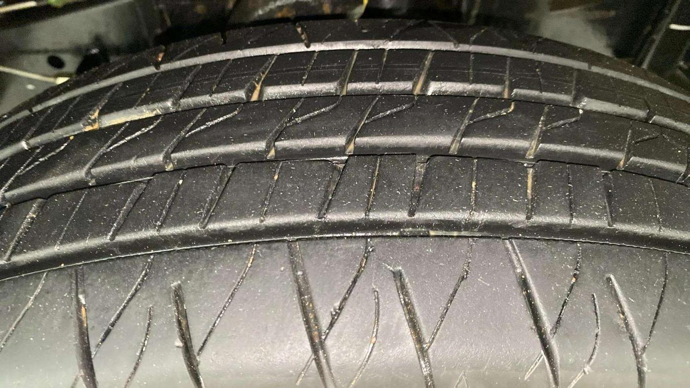 2024 Mahindra Bolero B6 (O), Diesel, Manual, 19,385 km, Right Front Tyre Tread
