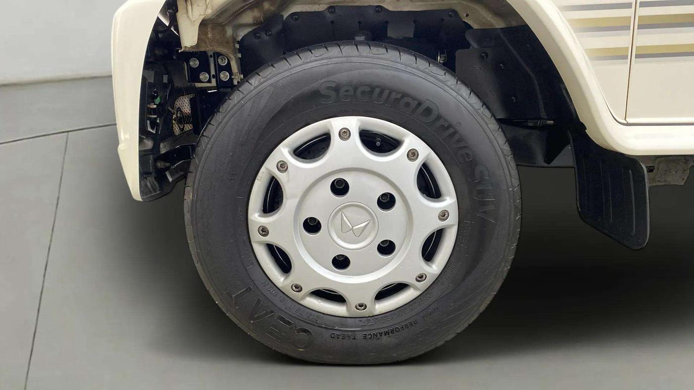 2024 Mahindra Bolero B6 (O), Diesel, Manual, 19,385 km, Left Front Wheel