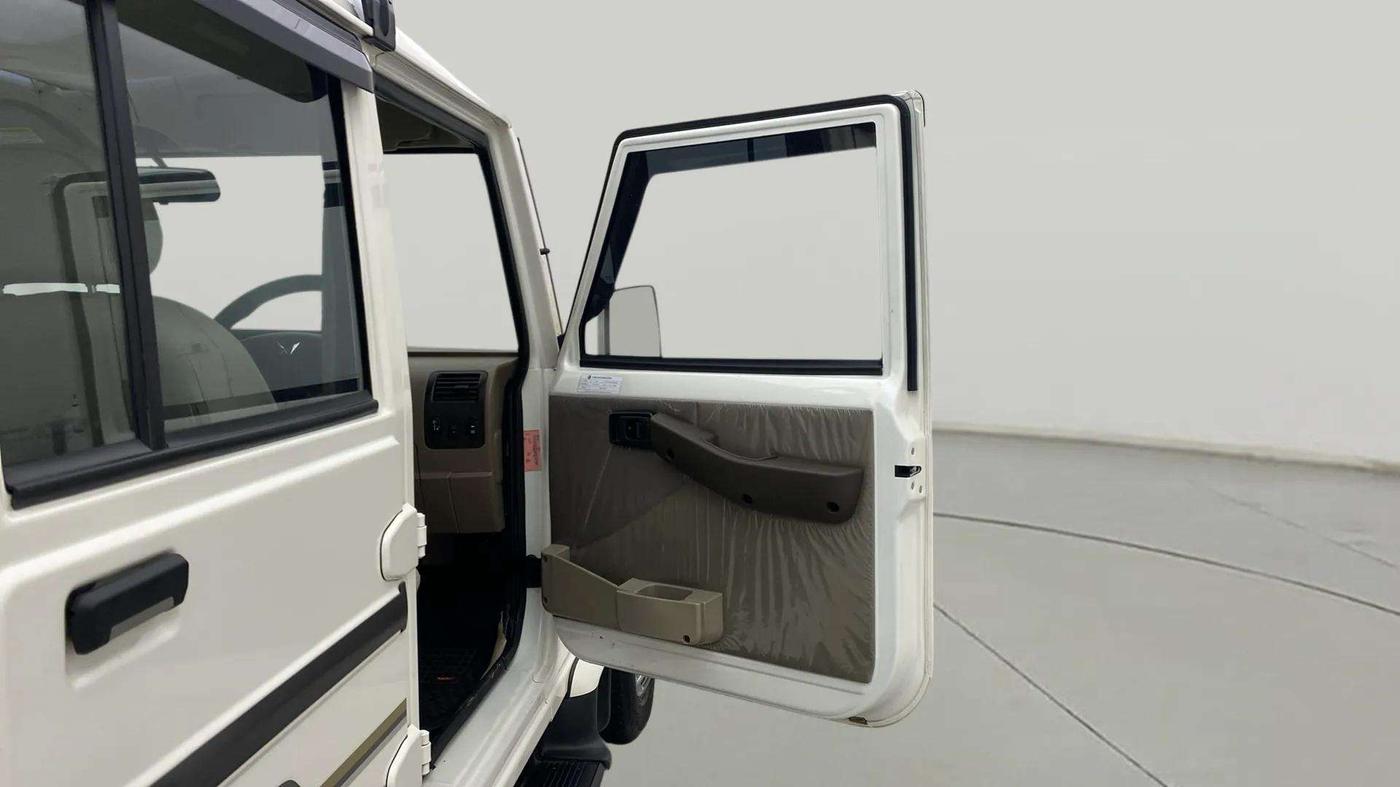 2024 Mahindra Bolero B6 (O), Diesel, Manual, 19,385 km, RHS Front Door