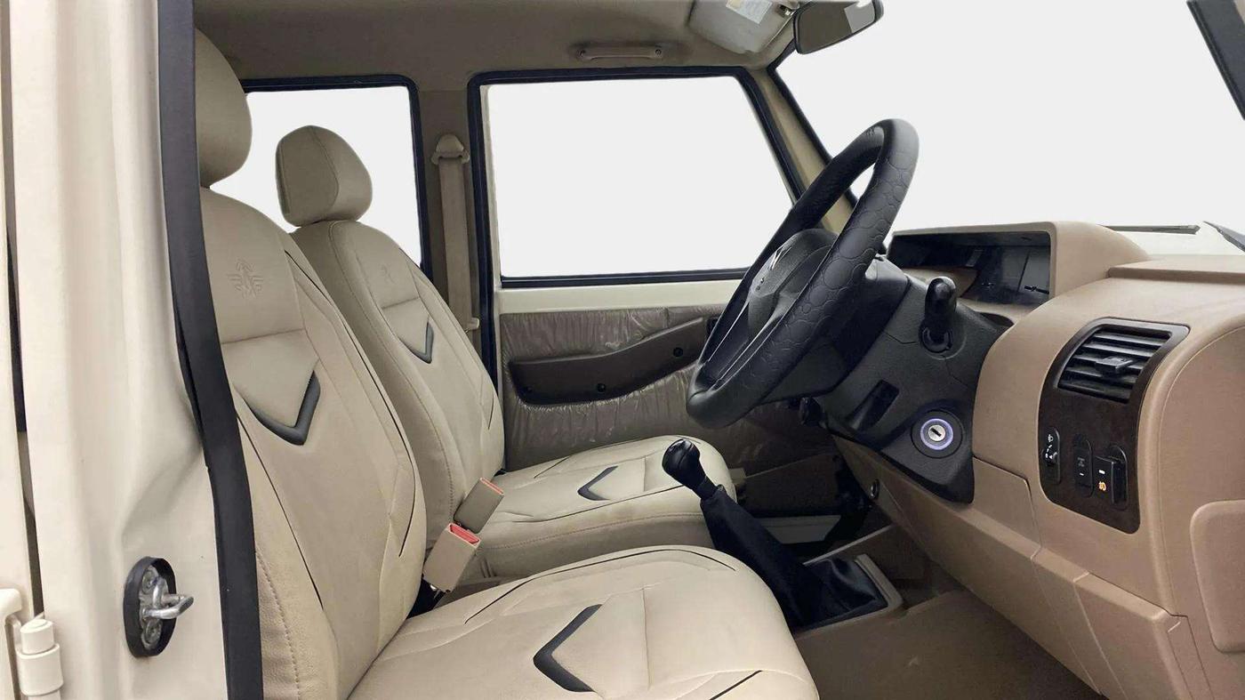 2024 Mahindra Bolero B6 (O), Diesel, Manual, 19,385 km, Right Side Front Door Cabin