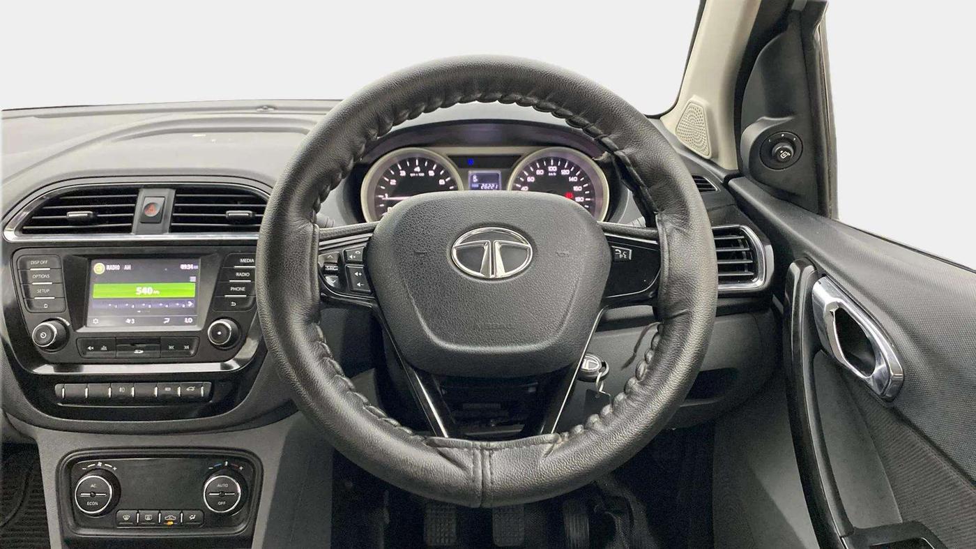 2017 Tata TIGOR XZ (O) PETROL, Petrol, Manual, 26,193 km, Steering Wheel Close Up