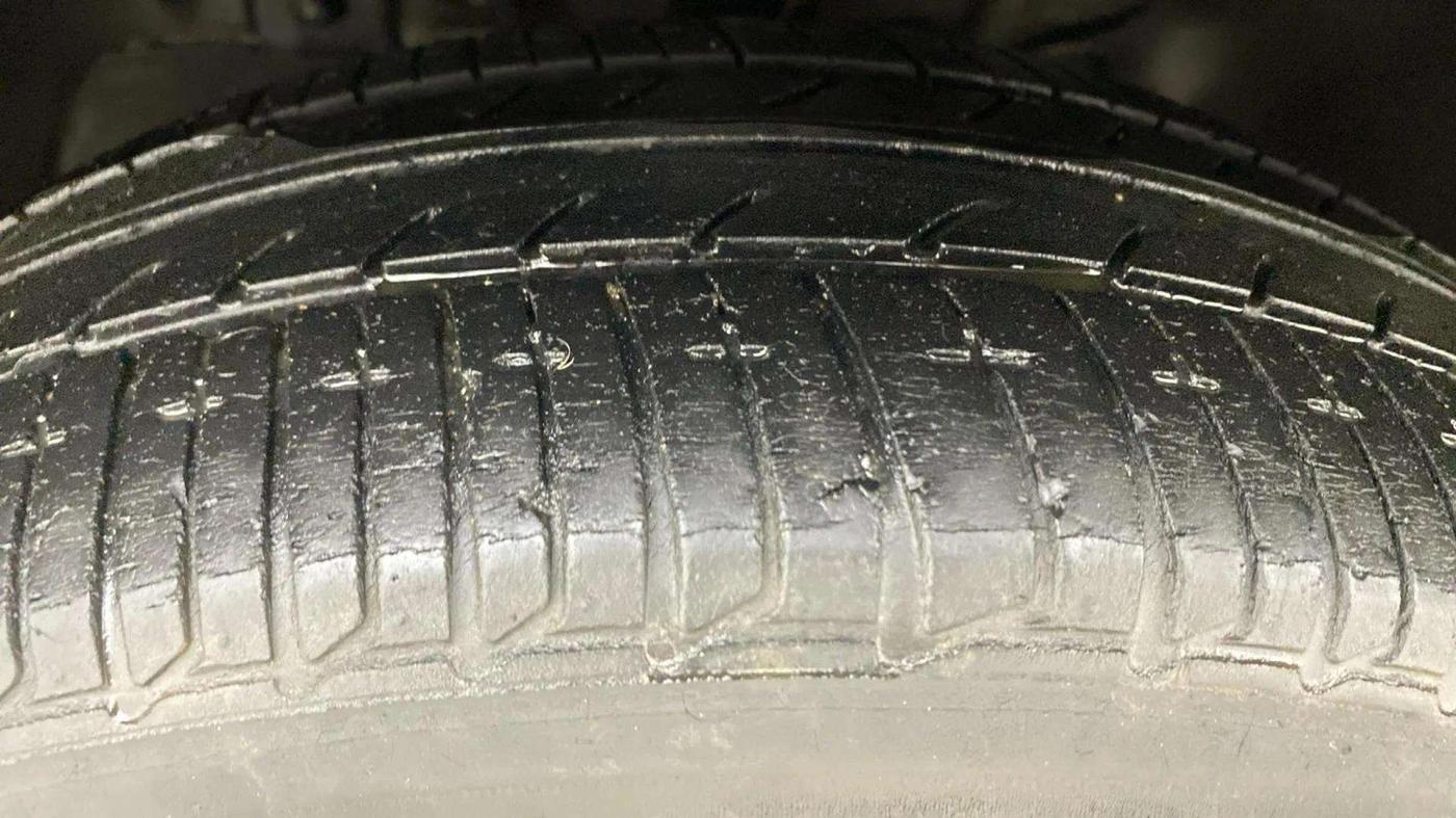 2017 Tata TIGOR XZ (O) PETROL, Petrol, Manual, 26,193 km, Left Front Tyre Tread