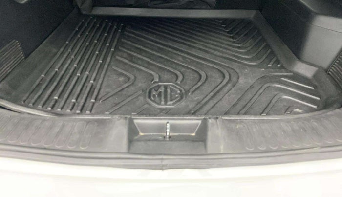 2021 MG HECTOR SHARP 1.5 DCT PETROL, Petrol, Automatic, 76,829 km, Boot Inside