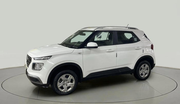 2020 Hyundai VENUE S 1.2, Petrol, Manual, 48,005 km, Left Front Diagonal