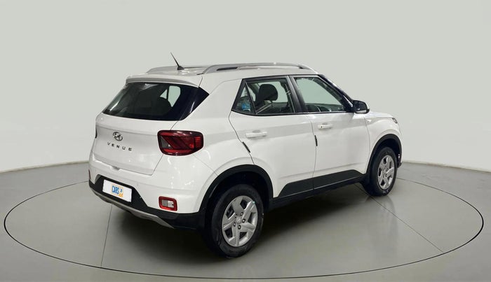 2020 Hyundai VENUE S 1.2, Petrol, Manual, 48,005 km, Right Back Diagonal