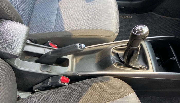 2020 Maruti Baleno ZETA PETROL 1.2, CNG, Manual, 51,091 km, Gear Lever