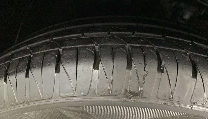 2022 KIA SONET HTK PLUS 1.2, Petrol, Manual, 46,180 km, Left Front Tyre Tread