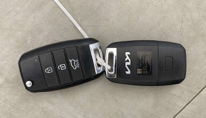 2022 KIA SONET HTK PLUS 1.2, Petrol, Manual, 46,180 km, Key Close Up