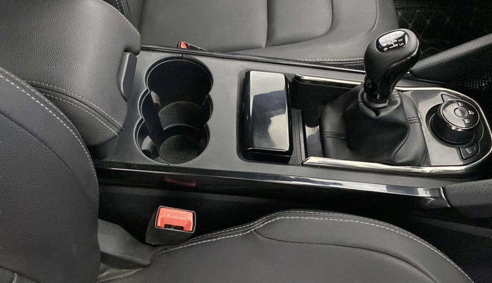 2021 Tata Harrier XZ PLUS 2.0L DARK EDITION, Diesel, Manual, 49,008 km, Gear Lever