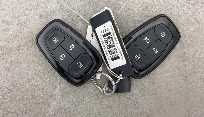 2021 Tata Harrier XZ PLUS 2.0L DARK EDITION, Diesel, Manual, 49,008 km, Key Close Up