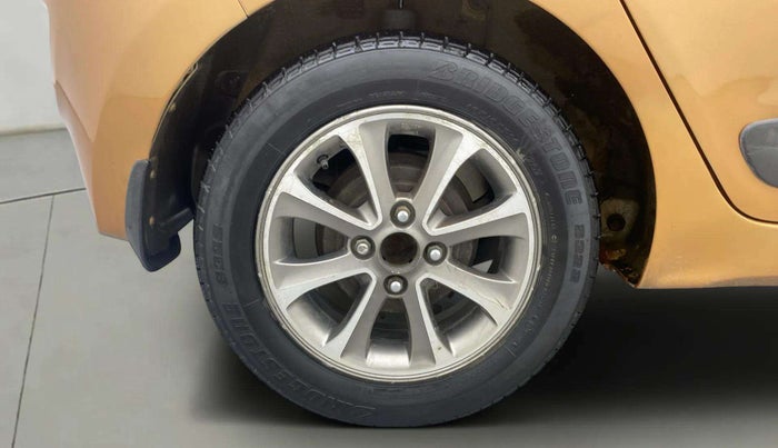 2013 Hyundai Grand i10 ASTA AT 1.2 KAPPA VTVT, Petrol, Automatic, 94,859 km, Right Rear Wheel