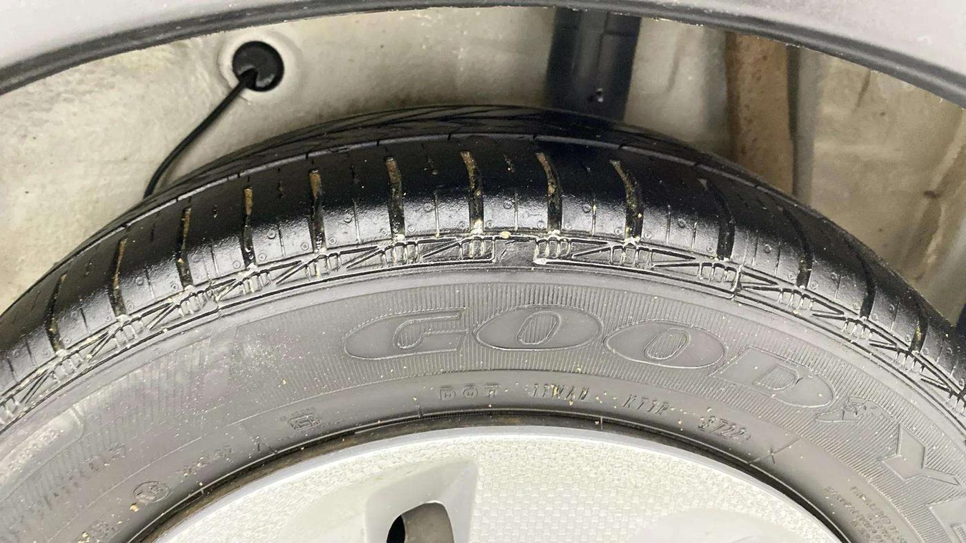 2018 Maruti Celerio X ZXI (O) AMT, CNG, Automatic, 96,957 km, Left Rear Tyre Tread