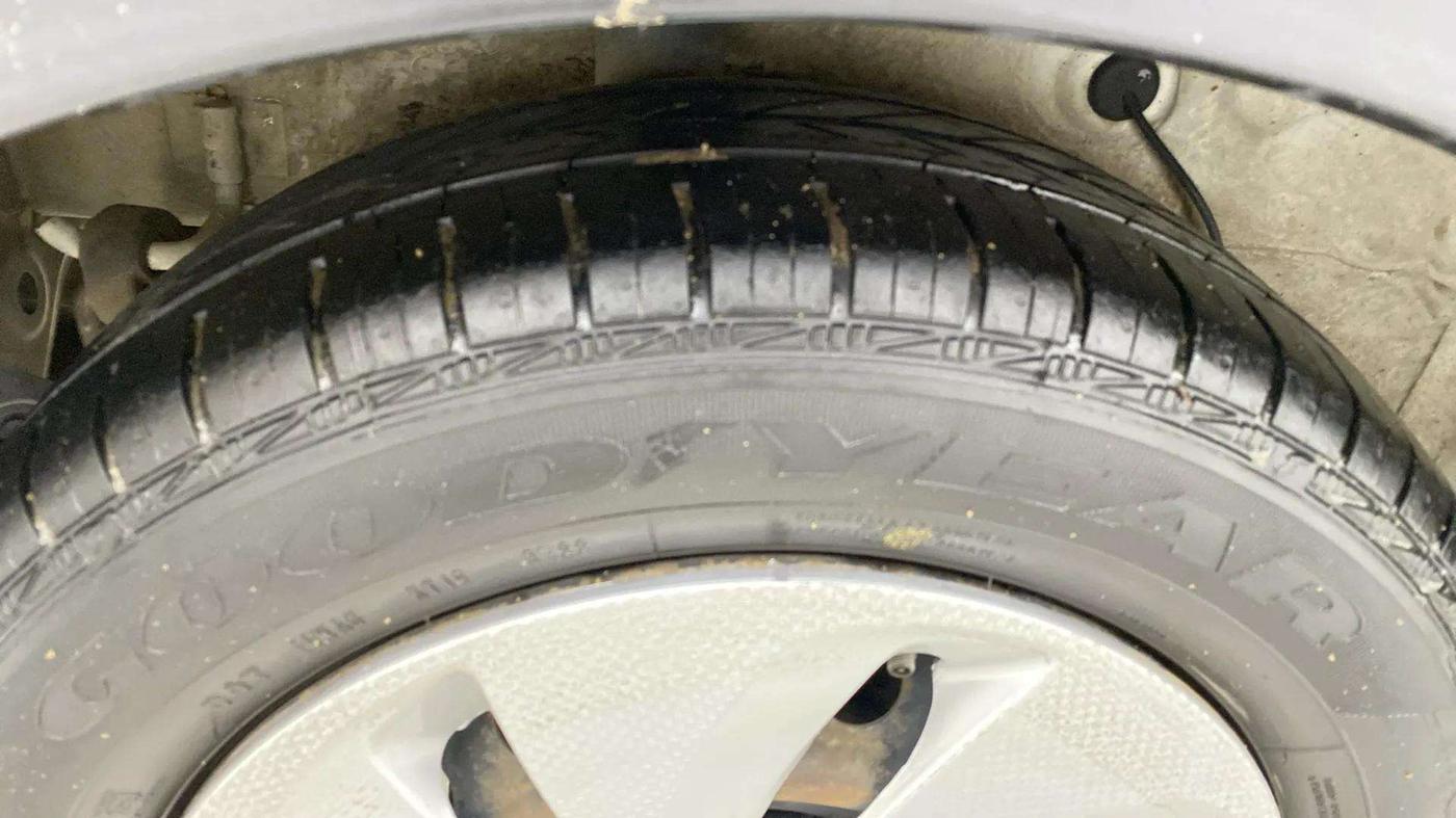 2018 Maruti Celerio X ZXI (O) AMT, CNG, Automatic, 96,957 km, Right Rear Tyre Tread