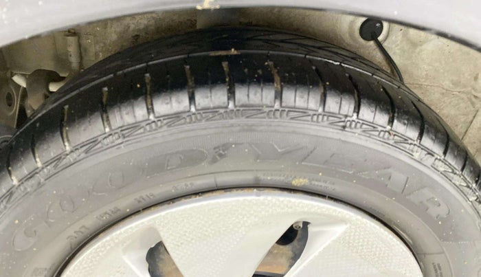 2018 Maruti Celerio X ZXI (O) AMT, CNG, Automatic, 96,839 km, Right Rear Tyre Tread
