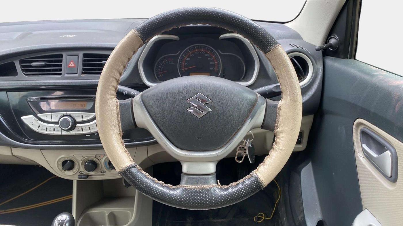 2015 Maruti Alto K10 VXI, CNG, Manual, 87,895 km, Steering Wheel Close Up