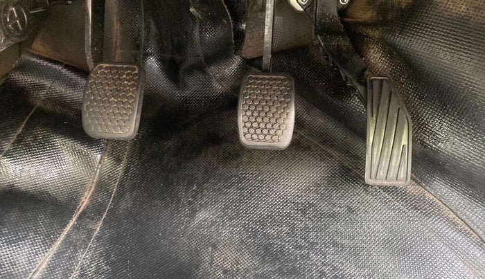 2015 Maruti Alto K10 VXI, CNG, Manual, 87,886 km, Pedals