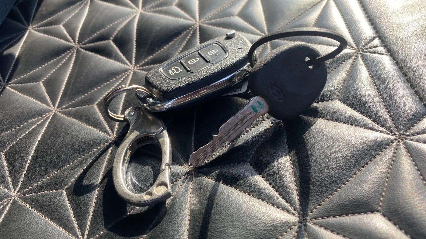 2021 Hyundai NEW SANTRO SPORTZ MT, Petrol, Manual, 33,966 km, Key Close Up