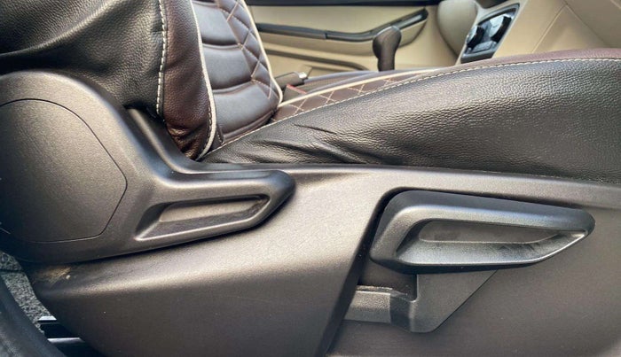 2023 Tata Tiago XZ PLUS PETROL, Petrol, Manual, 4,572 km, Driver Side Adjustment Panel
