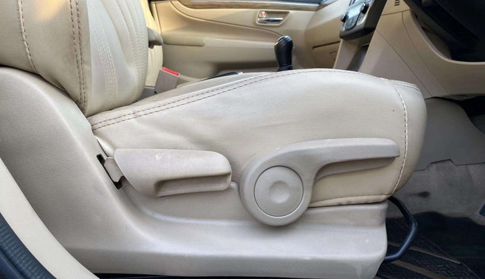 2022 Maruti Ciaz ZETA 1.5 SHVS MT PETROL, Petrol, Manual, 47,841 km, Driver Side Adjustment Panel