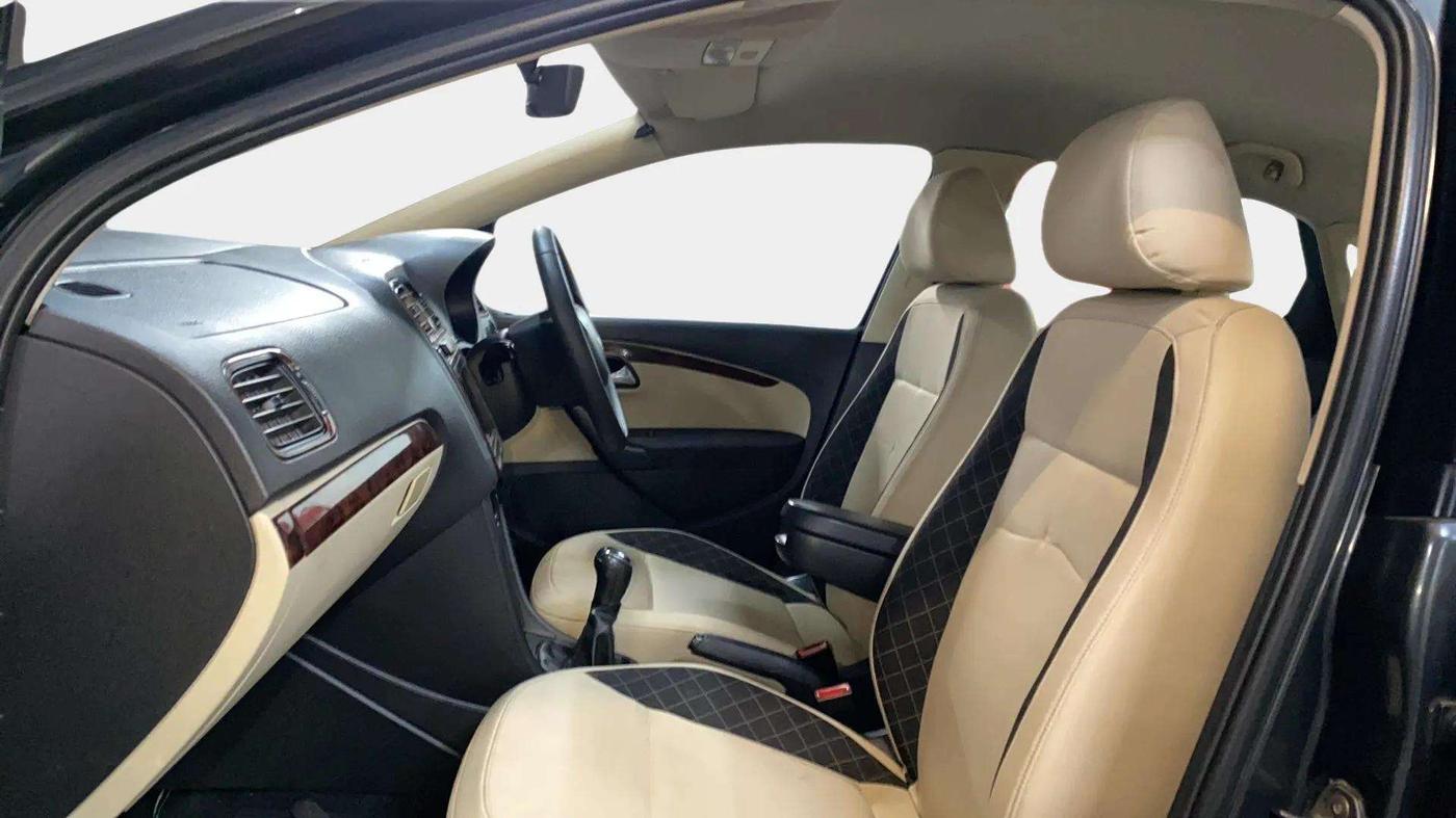 2017 Skoda Rapid AMBITION 1.5 TDI, Diesel, Manual, 71,561 km, Right Side Front Door Cabin