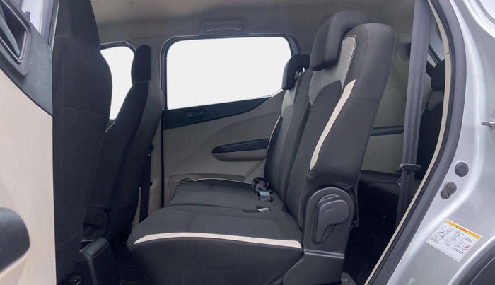 2022 Renault TRIBER RXL MT, Petrol, Manual, 20,641 km, Right Side Rear Door Cabin