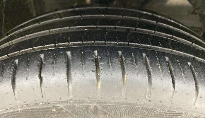 2023 Maruti Baleno ALPHA PETROL 1.2, Petrol, Manual, 15,370 km, Right Front Tyre Tread