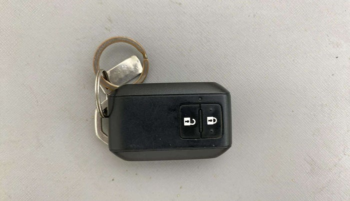 2023 Maruti Baleno ALPHA PETROL 1.2, Petrol, Manual, 15,370 km, Key Close Up