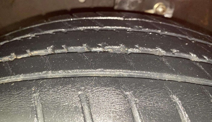 2018 Maruti Celerio ZXI AMT (O), Petrol, Automatic, 33,494 km, Left Front Tyre Tread