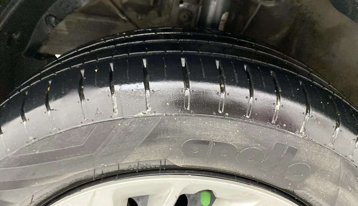 2021 Maruti Ertiga VXI SHVS, Petrol, Manual, 44,985 km, Left Front Tyre Tread