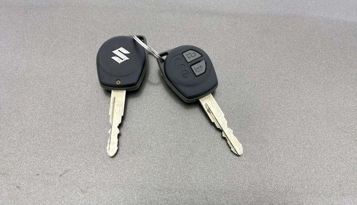 2021 Maruti Ertiga VXI SHVS, Petrol, Manual, 44,985 km, Key Close Up
