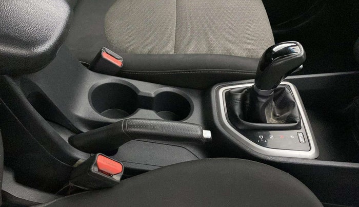 2017 Hyundai Creta SX PLUS AT 1.6 PETROL, Petrol, Automatic, 98,000 km, Gear Lever