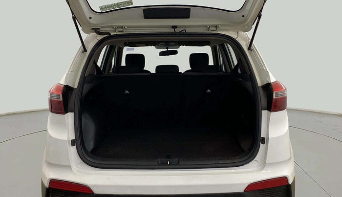 2017 Hyundai Creta SX PLUS AT 1.6 PETROL, Petrol, Automatic, 98,000 km, Boot Inside