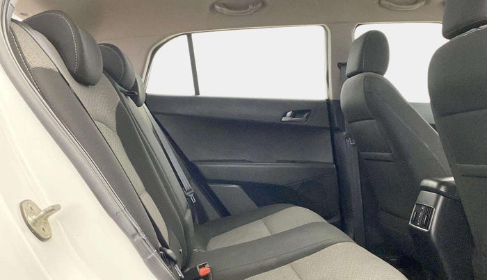 2017 Hyundai Creta SX PLUS AT 1.6 PETROL, Petrol, Automatic, 98,000 km, Right Side Rear Door Cabin