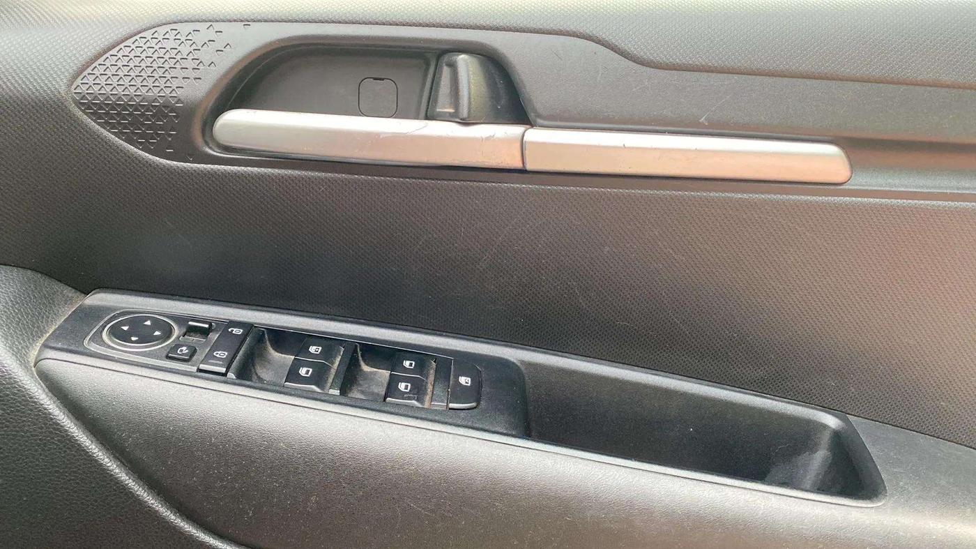 2021 KIA SONET HTK PLUS 1.0 DCT, Petrol, Automatic, 12,588 km, Driver Side Door Panels Control