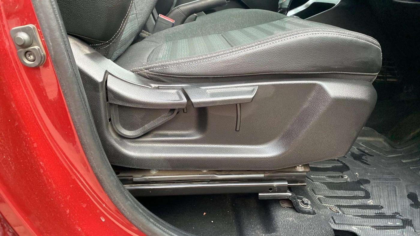 2021 KIA SONET HTK PLUS 1.0 DCT, Petrol, Automatic, 12,588 km, Driver Side Adjustment Panel