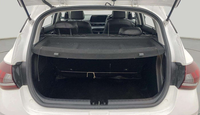 2023 Hyundai NEW I20 ASTA (O) 1.2 MT, Petrol, Manual, 39,163 km, Boot Inside