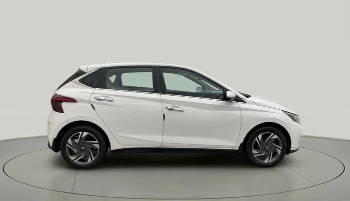 2023 Hyundai NEW I20 ASTA (O) 1.2 MT, Petrol, Manual, 39,163 km, Right Side View
