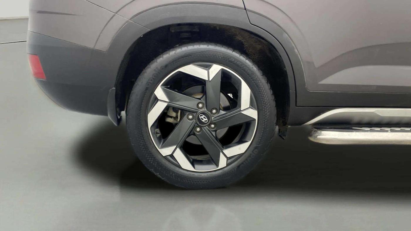 2021 Hyundai ALCAZAR PLATINUM 1.5 MT 7STR, Diesel, Manual, 80,363 km, Right Rear Wheel
