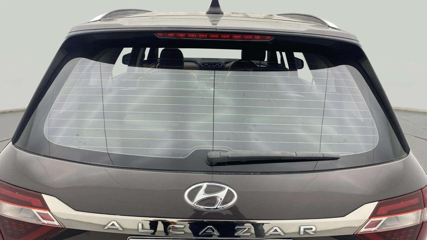 2021 Hyundai ALCAZAR PLATINUM 1.5 MT 7STR, Diesel, Manual, 80,363 km, Rear Windshield