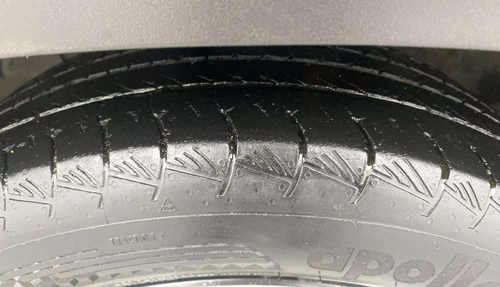 2021 Hyundai ALCAZAR PLATINUM 1.5 MT 7STR, Diesel, Manual, 79,968 km, Left Front Tyre Tread