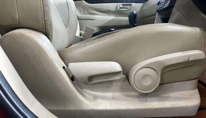 2014 Maruti Ciaz ZXI, Petrol, Manual, 57,105 km, Driver Side Adjustment Panel