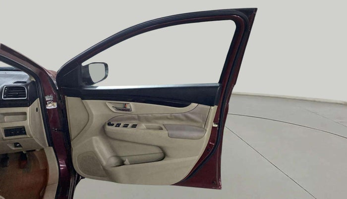 2014 Maruti Ciaz ZXI, Petrol, Manual, 57,105 km, RHS Front Door