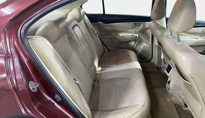 2014 Maruti Ciaz ZXI, Petrol, Manual, 57,105 km, Right Side Rear Door Cabin