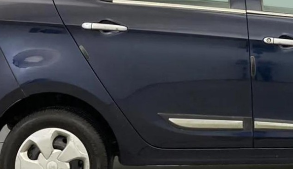 2024 Tata TIGOR XM CNG, CNG, Manual, 31,398 km, Right rear door - Minor scratches